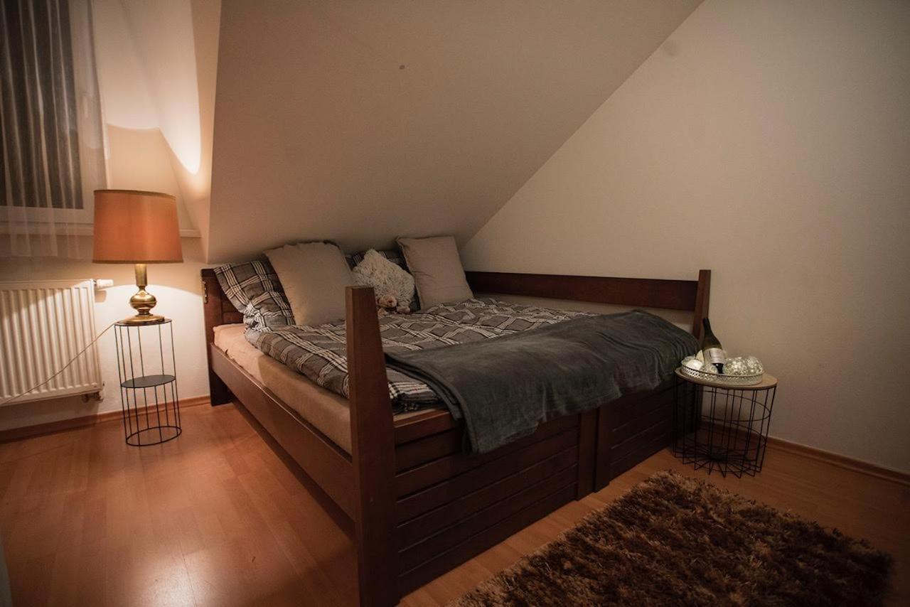 Vila Hausfrymburk Exteriér fotografie